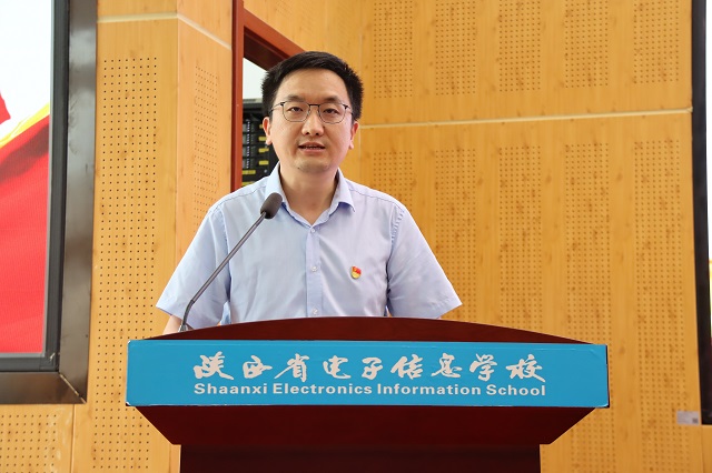 1751359912722287.jpg 优秀共产党员许睿发言.jpg