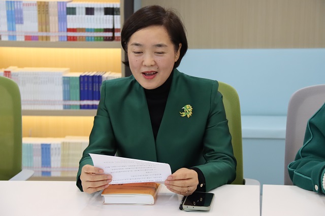 校长魏萍分享阅读感悟与收获.jpg